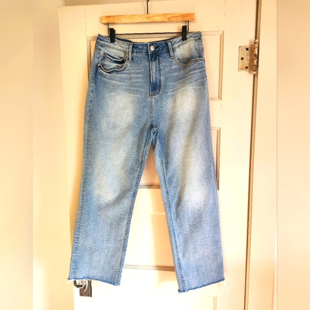 Driftwood ROYCE Light Blue Denim Cropped Jeans